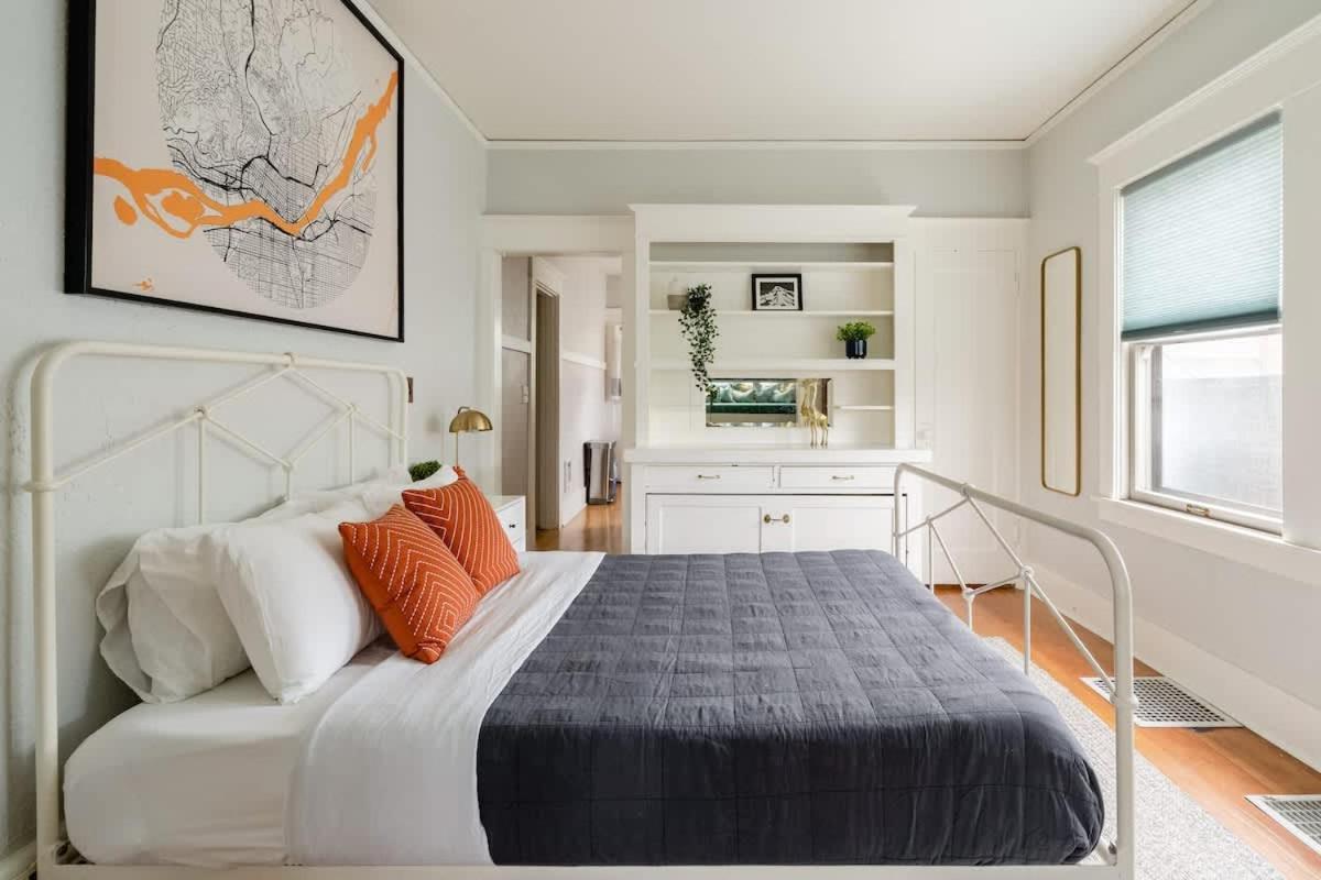 - Pdx Art Deco Lounge - Local Eateries, Bars & Shops Apartment