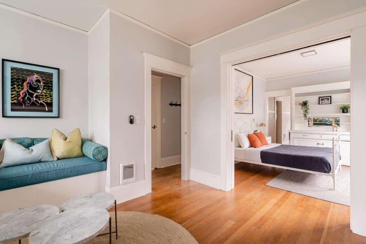 - Pdx Art Deco Lounge - Local Eateries, Bars & Shops Apartment